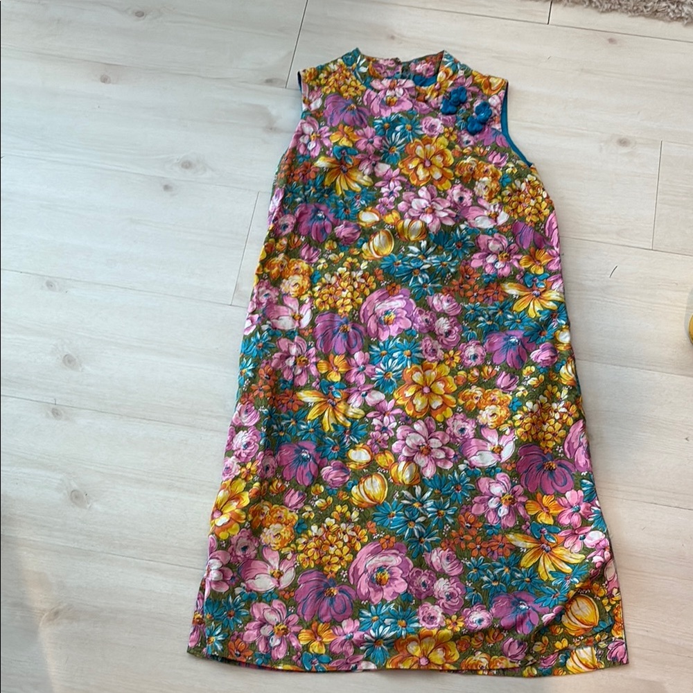 Unique Vintage Pink and Orange Sleeveless Sheath 👗